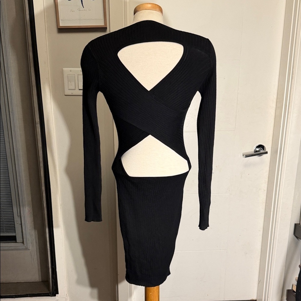 Elegant Black Cut-Out Back Knit Dress